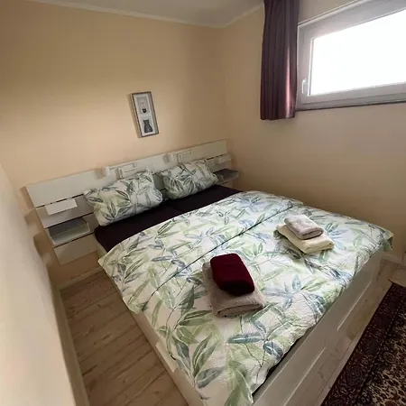 Zur Traumwolke Mit Schwimmbad Apartment